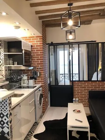 Appartement Aix, Neuf Tout Equipe Paris 0*,  France
